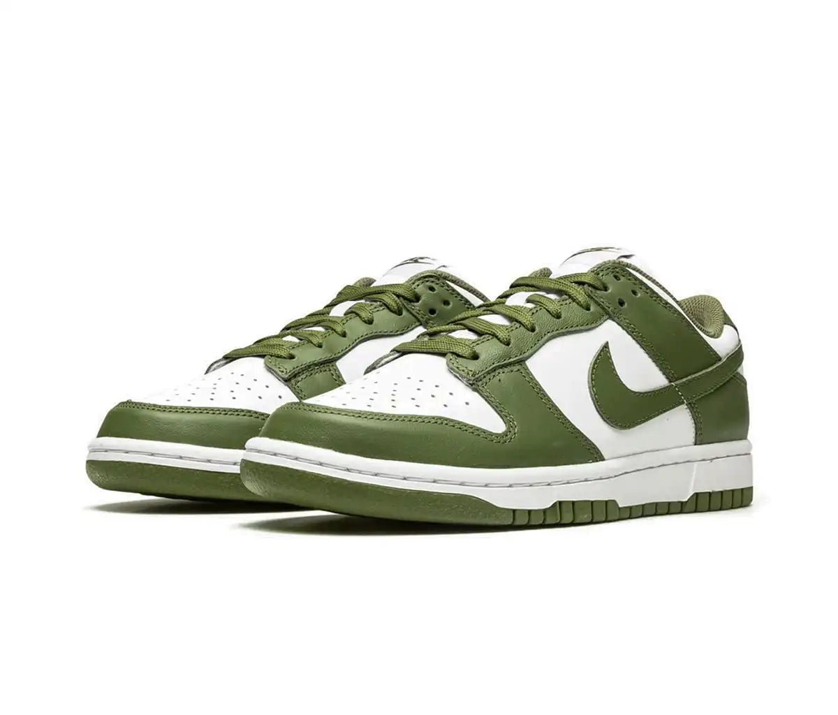 Nike Dunk Low Medium Olive (W)