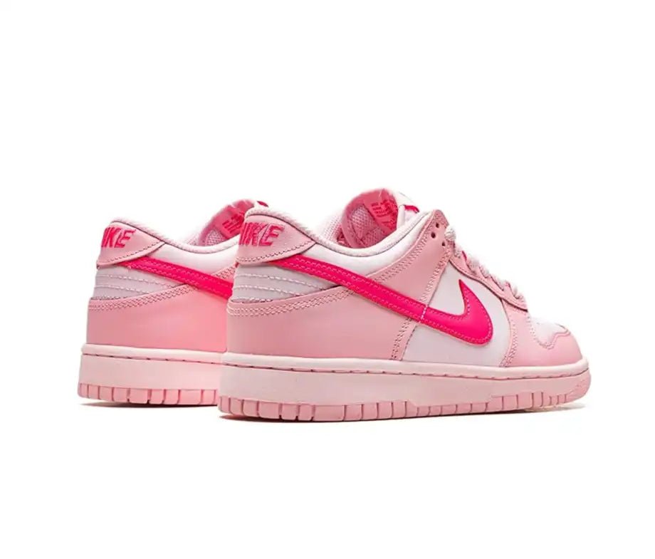 Nike Dunk Low Triple Pink