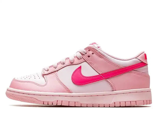 Nike Dunk Low Triple Pink